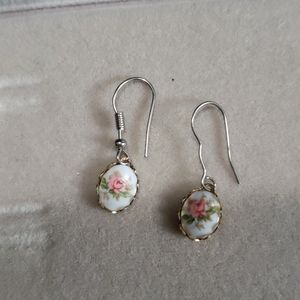 Vintage looking rose earings